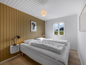 3 bedrooms, Internet