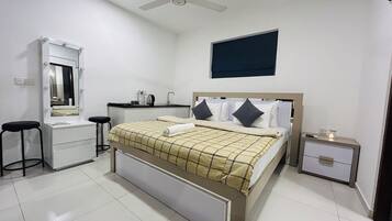 1 bedroom, iron/ironing board, bed sheets