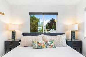 1 habitación, tabla de planchar con plancha, wifi y ropa de cama