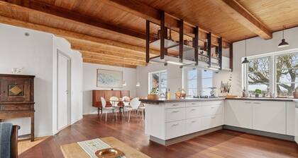 "Singa" - 600m from the sea by Interhome