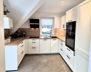 Private kitchen - Apartment in Winterberg With Sauna & Ski Access (Winterberg)