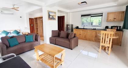 Sea View Deluxe Bungalow with WiFi and AC Within The Casa Feliz Ocean Resort