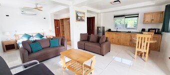 Sea View Deluxe Bungalow with WiFi and AC Within The Casa Feliz Ocean Resort