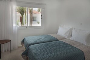 Luxury Apartment, Pool View | Blackout curtains, iron/ironing board, free WiFi - Phaedrus Living Olga Residence (Paphos)