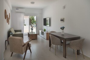 Luxury Apartment, Pool View | View from room
