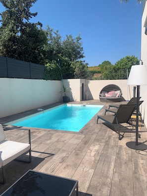 Pool - House sleeps 6 with pool near sea and hills (Marseille)
