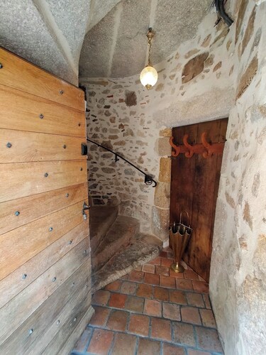 Medieval house for six people