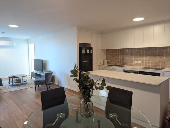 Interior - Prime Location | Northbourne Ave (Braddon)