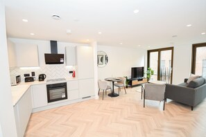 Interior - Modern 1BR Flat in Central Manchester with Balcony (Manchester)