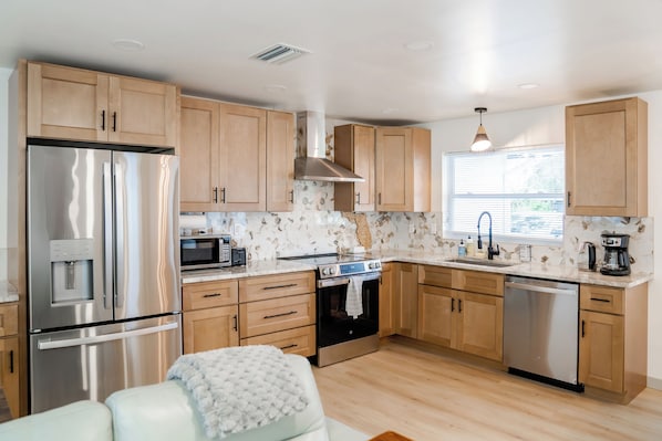 Microwave, oven, stovetop, dishwasher