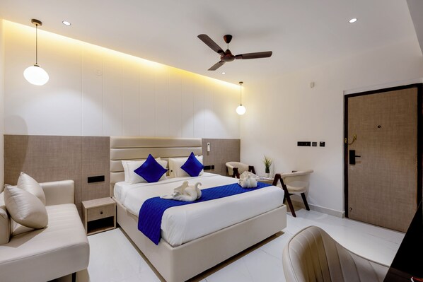 Deluxe Studio Suite | Free WiFi - ECKO La Maniere Business Hotels (Hyderabad)