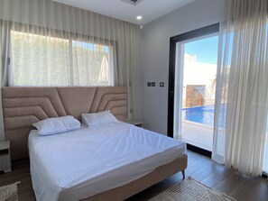 3 bedrooms, bed sheets