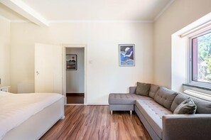 3 bedrooms, individually furnished, iron/ironing board, bed sheets - Country House Silves Private Pool Nature (Silves)