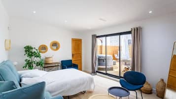 3 bedrooms, WiFi, bed sheets