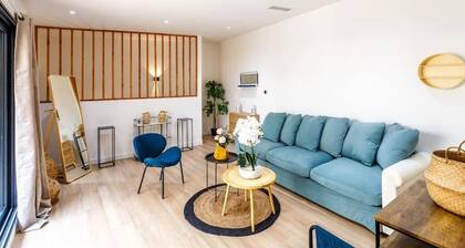 Duplex Terrace Old Port 8 people