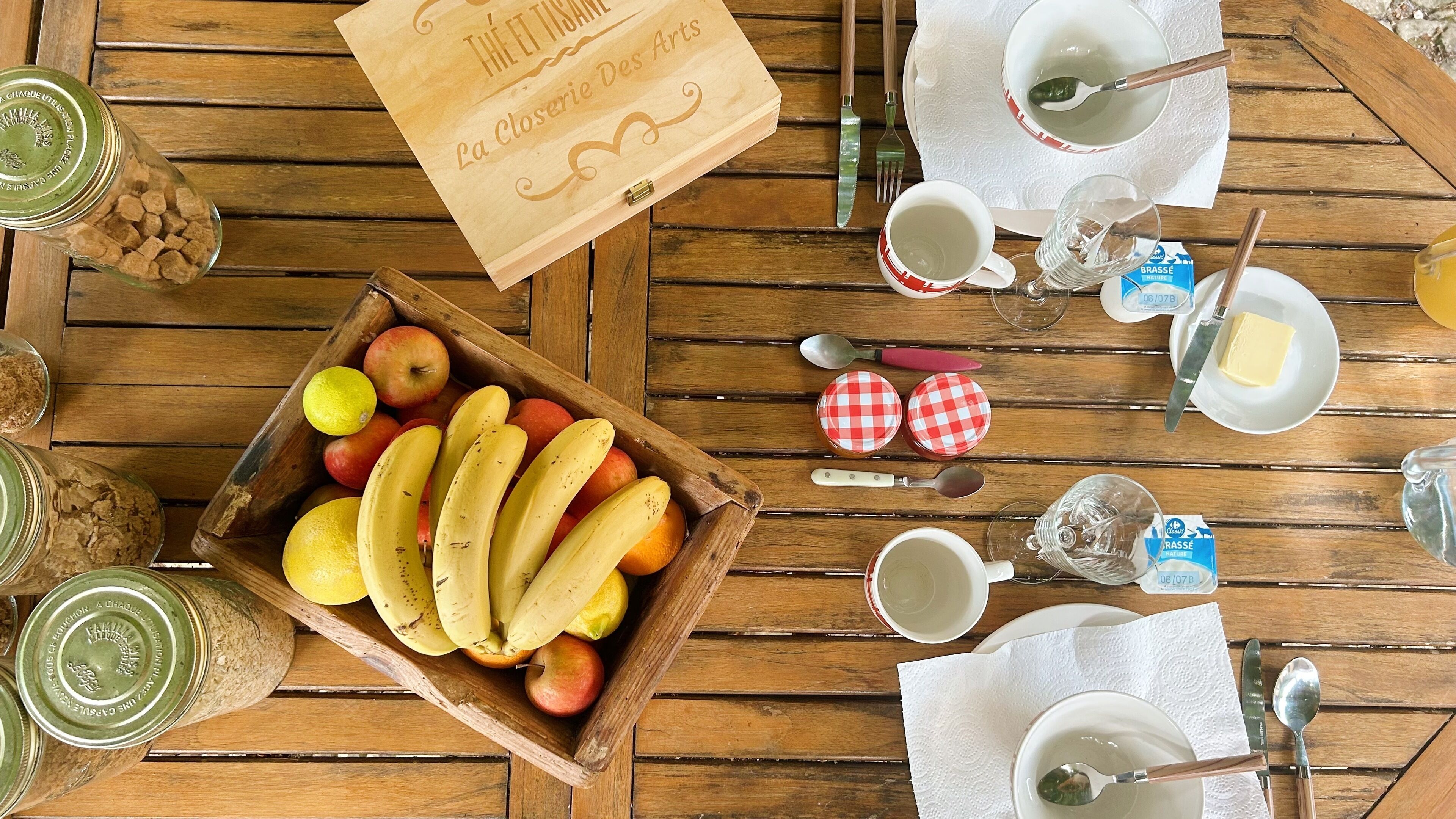 Kontinental frokost hver dag (mot et tillegg)