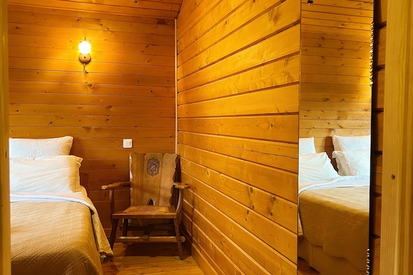 Chalet Edelweiss | Blackout drapes, iron/ironing board (on request), WiFi (free)