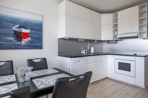 Fridge, microwave, oven, dishwasher