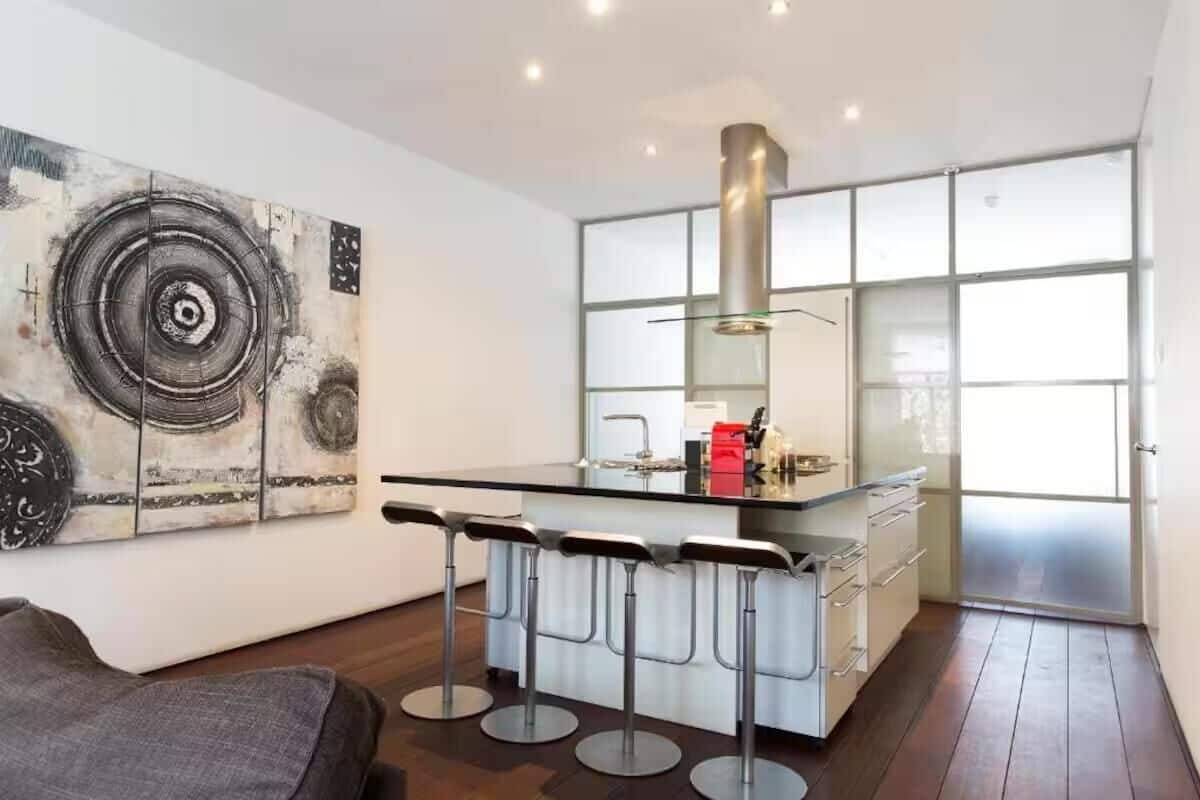 Superior appartement, balkon, uitzicht op de stad | Privékeuken | Een minikoelkast