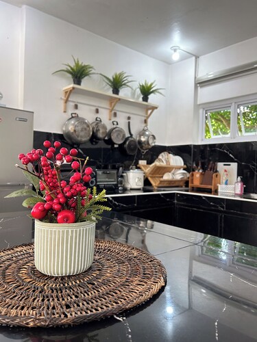 Matnog Homestay near the Beach with pool.