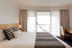 3 bedrooms, iron/ironing board, travel cot, free WiFi