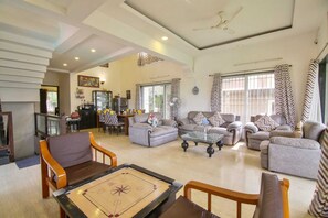 Deluxe Villa | Free WiFi - Parmar mount view (Lonavala)