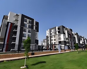 Apartment, 2 Bedrooms, Accessible, Smoking | Exterior