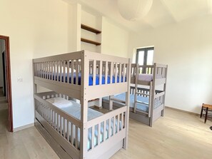 4 chambres, Wi-Fi, literie fournie