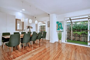 Dining - Lane Cove West - HENL3 - Henley Street - Modern, bright home with stylish interiors and a lovely garden entrance. (Lane Cove West)