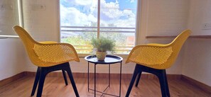 Suite Premium, vista città | Area soggiorno