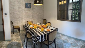 Breakfast area