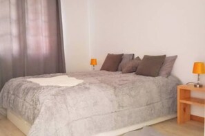 3 Schlafzimmer, Bügeleisen/Bügelbrett, WLAN, Bettwäsche