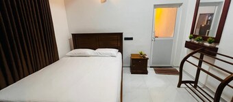 Find Your Peace by the Beach – Hikka Calm Place.