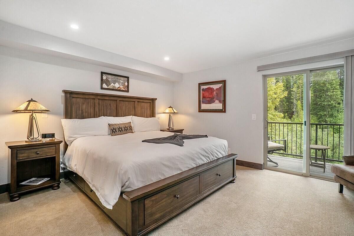 4 bedrooms, WiFi, bed sheets