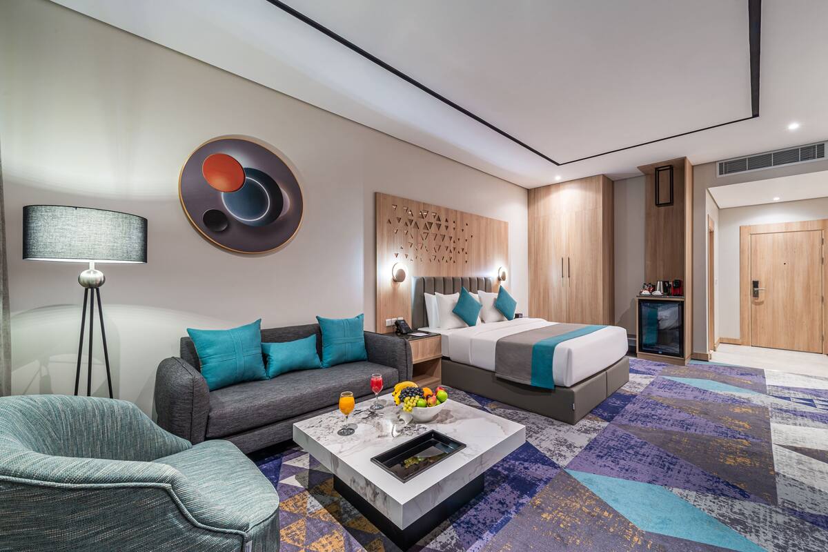 Blackout drapes, soundproofing, iron/ironing board, free WiFi