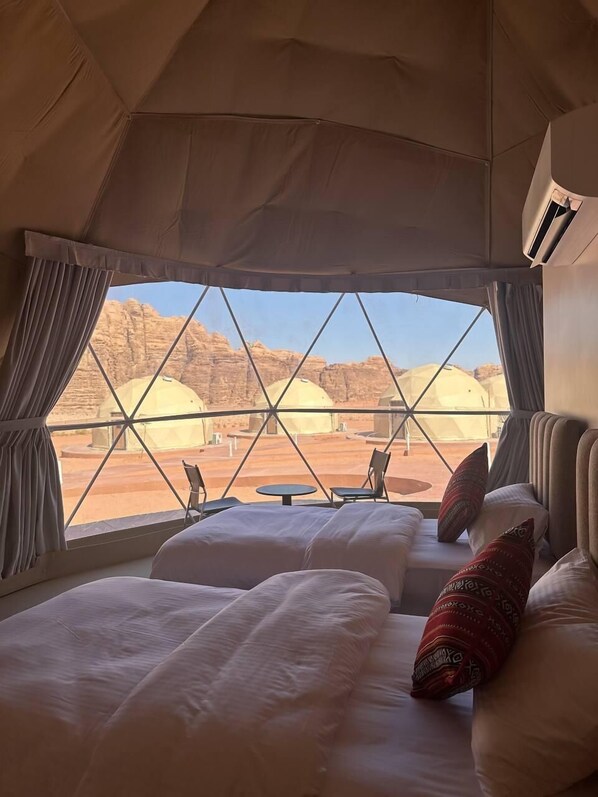 Deluxe Single Room | Bed sheets