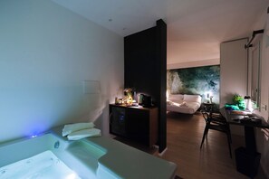 1 bedroom, desk, free WiFi, bed sheets - MICELI EXCLUSIVE SUITE (Palermo)