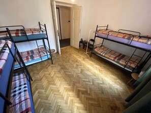 Shared Dormitory | Free WiFi - Hostel Uno (Kraków)