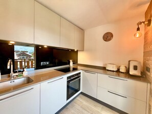 Fridge, microwave, oven, dishwasher - Family comfort in Les Gets, 3 beds, 9 ppl, Wi-Fi, parking (Les Gets)