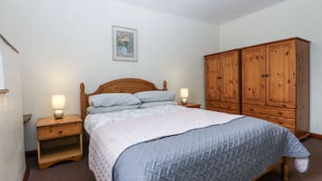 1 chambre, décoration personnalisée, ameublement personnalisé