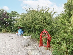 Property grounds - Florence Cottage (Holyhead)