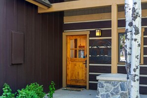Exterior detail - Sasquatch Ski Haus | Ski In/Out| Resort Amenities (Tamarack)