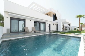 Biệt thự Deluxe, quang cảnh hồ bơi | Quang cảnh ban công