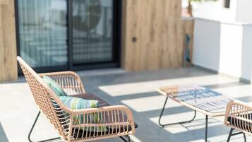 Vila Deluks, pemandangan kolam renang | Teras/patio