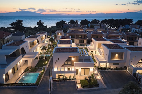 Front of property - Emerald Island Residential Complex (Skála Rachoníou)