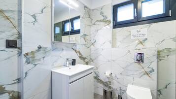 別墅, 泳池景 | 浴室