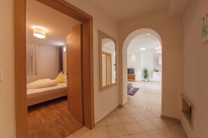 2 bedrooms, WiFi, bed sheets