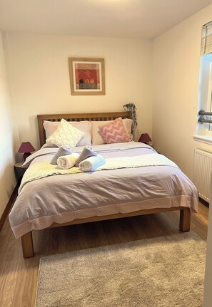 3 habitaciones, tabla de planchar con plancha y wifi gratis 