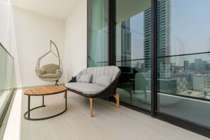 1 bedroom - Binghatti Gardenia - 202 Studio (Dubai)