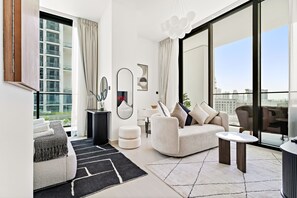 1 bedroom - Binghatti Gardenia - 202 Studio (Dubai)